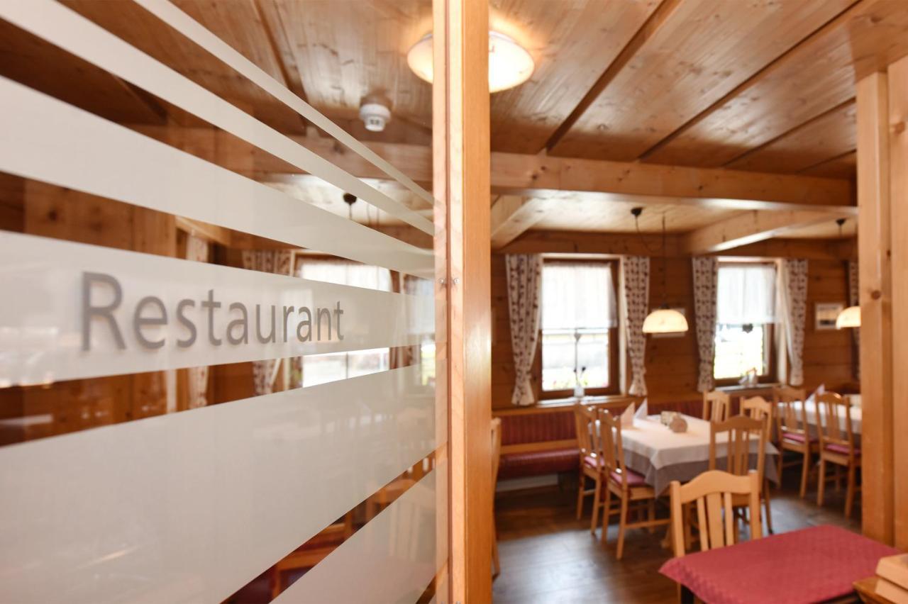 Gasthaus & Pension Alphorn Lech Extérieur photo