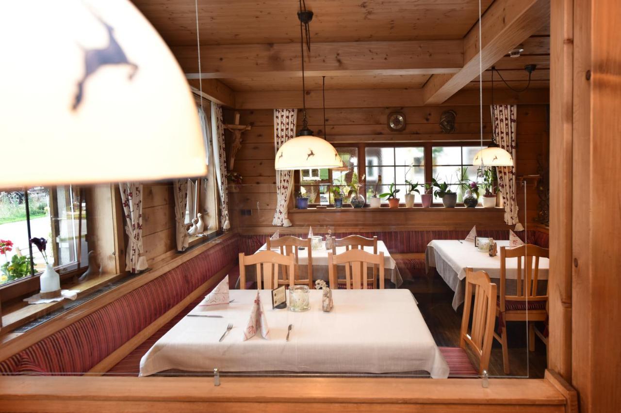 Gasthaus & Pension Alphorn Lech Extérieur photo